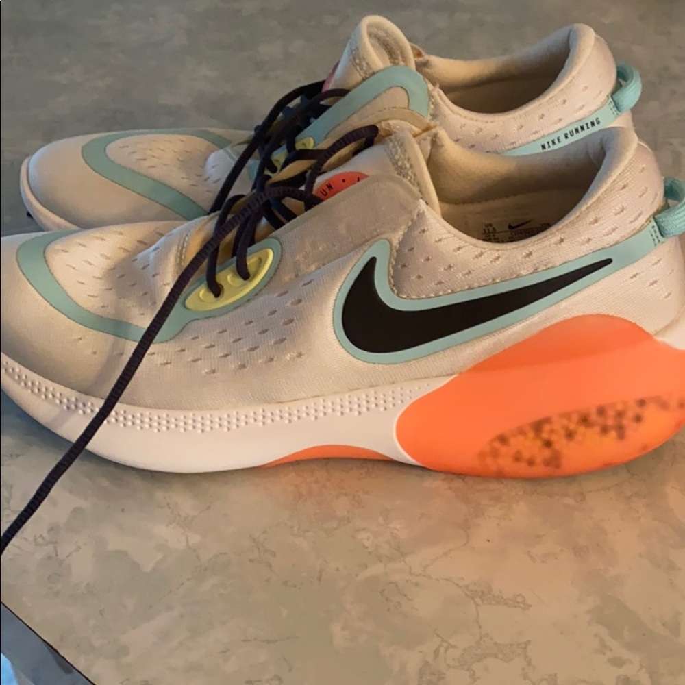 Women Nike running shoe